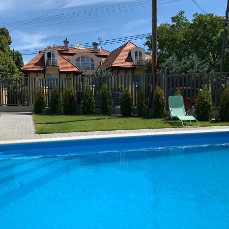 Naplemente Apartman Balatonfured Ngoại thất bức ảnh